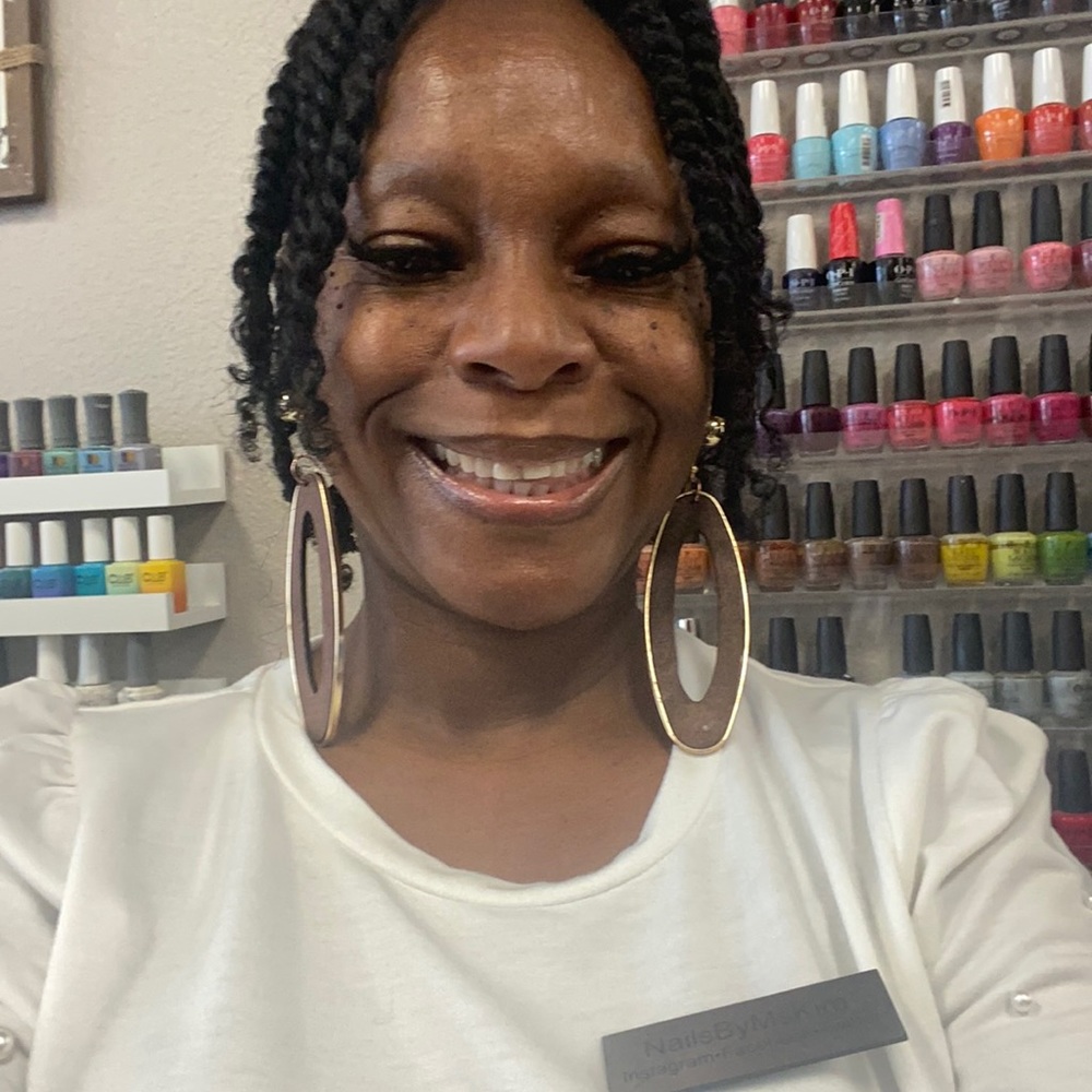 Meet your Posher, Ms Kim